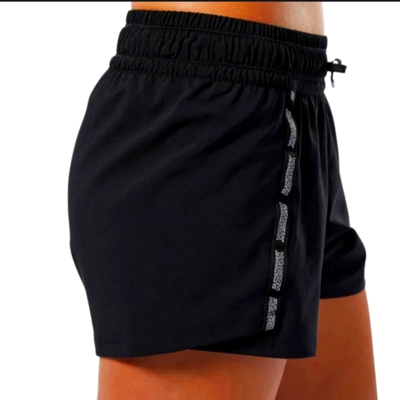 Reebok Speedwick Woman's Shorts Color Black Size 2XL NWT - Picture 3 of 12